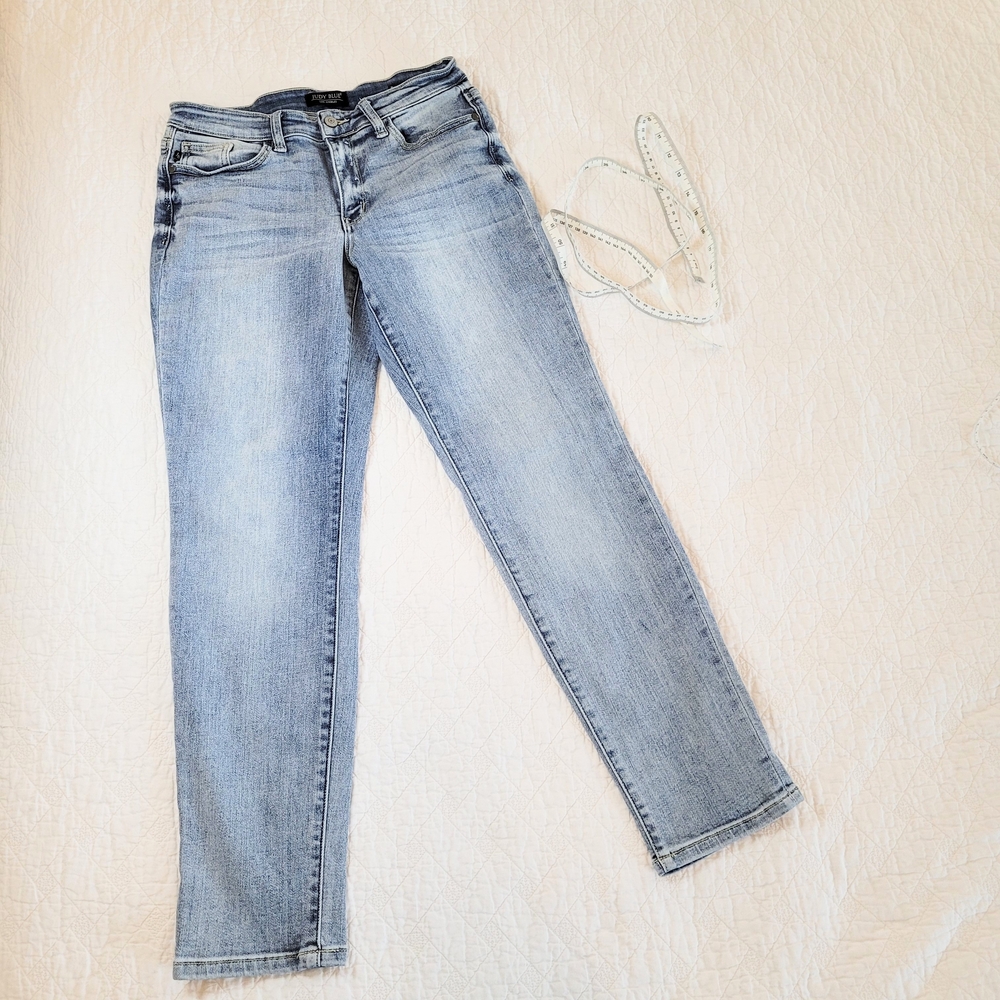 Judy Blue Boyfriend Fit Light Wash Sz 3/26